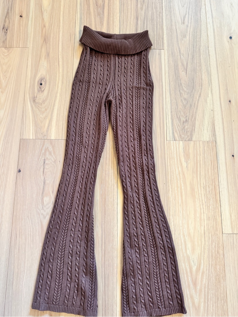 Source Unknown Brown Cable-Knit Flare Pants